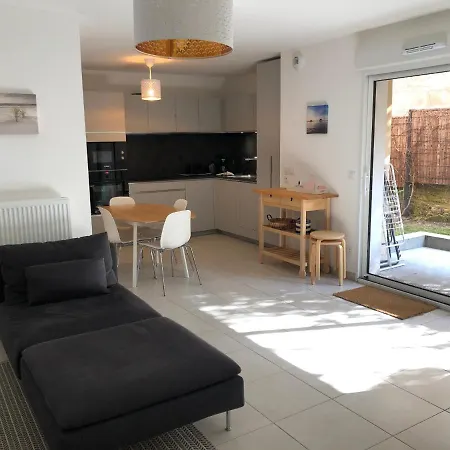 T3 Recent Proche Gare Centre Et Plages Apartment *